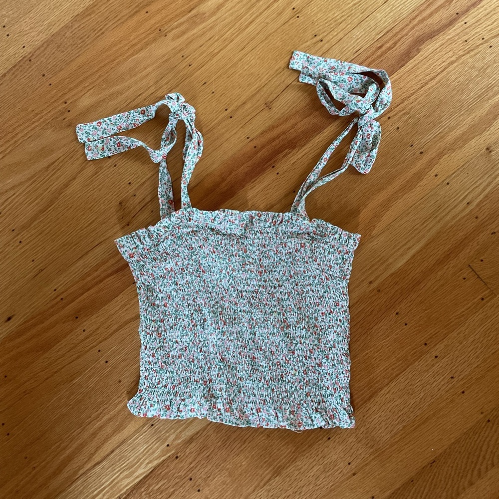 Small Azōe floral tank top, worn a few times